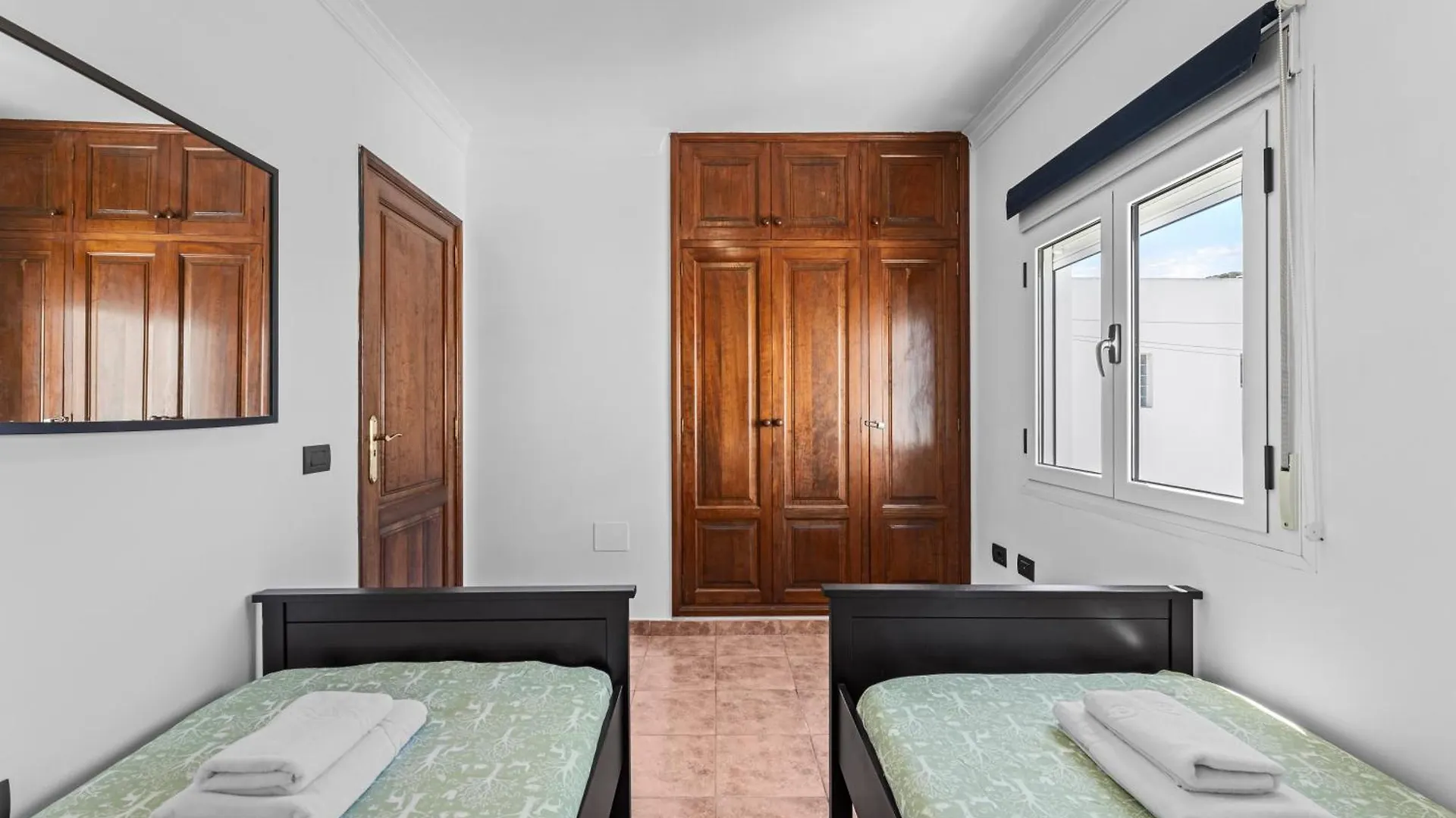 Home2Book Stunning Apartment & Terrace Playa Honda Spain
